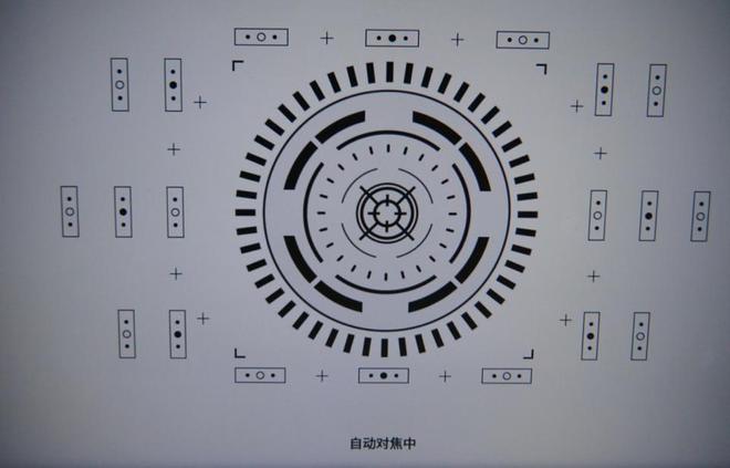 仪颜值配置皆出色：哈趣Q1投影仪实测j9九游会登录年轻人的第一台百元投影(图6)