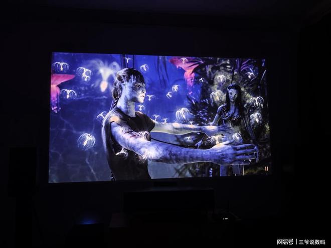 S7 UltraMax是近五年最良心的投影仪j9九游会网站入口万元级别投影仪怎么选？当贝(图3)