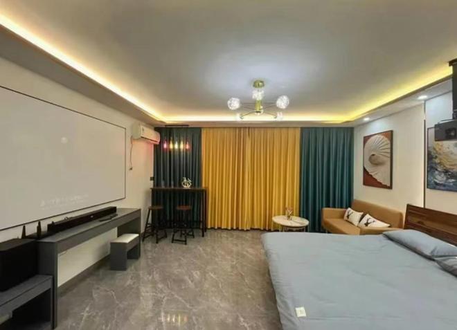 仪系统选择指南：打造高品质影音房体验j9九游会真人第一品牌酒店专业投影(图4)